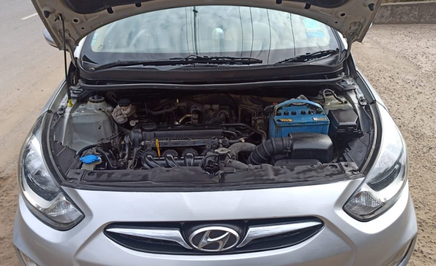 HYUNDAI VARNA 1.6 SX 2012 REG.