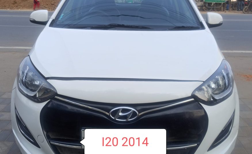 HYUNDAI I20 MAGNA OPT. 2014